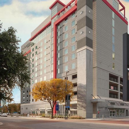 Courtyard By Marriott Dallas Downtown/Reunion District Exterior photo